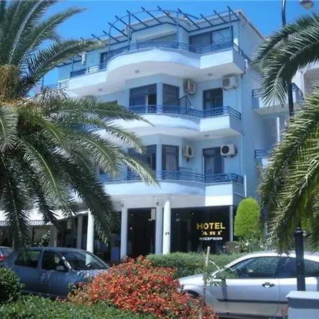 Ari Hotel
