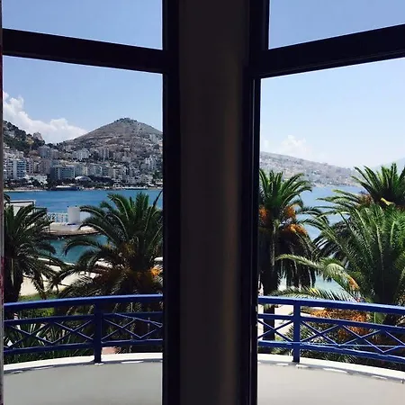 Hotel Ari 3*