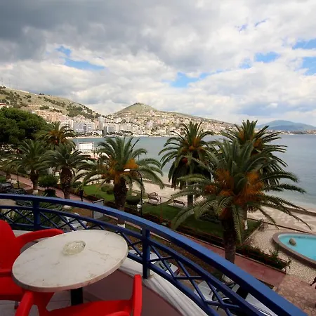 Ari Ξενοδοχείο