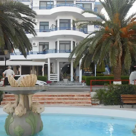 Ari Ξενοδοχείο